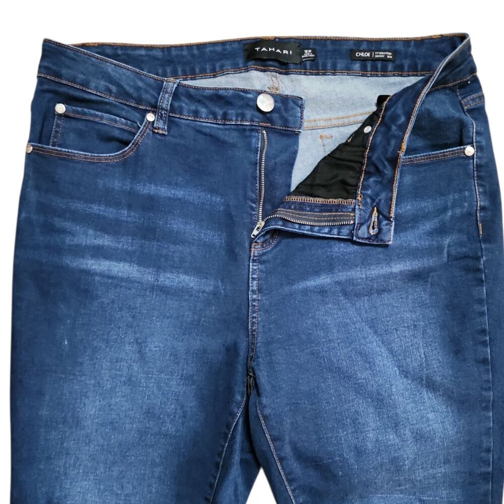 Tahari Jeans Womens Size 16W Blue Denim Chloe Fit Solution Skinny Leg Stretch - Picture 2 of 7